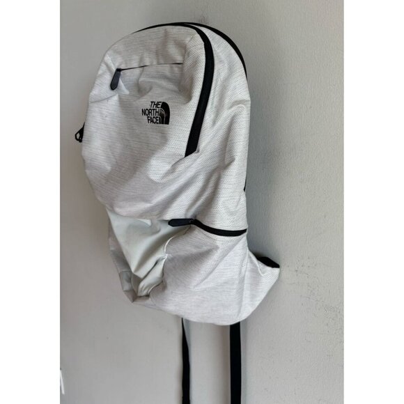 The North Face Aurora Backpack Womens Bag White Metallic Black Laptop Holder 22L - Picture 4 of 13